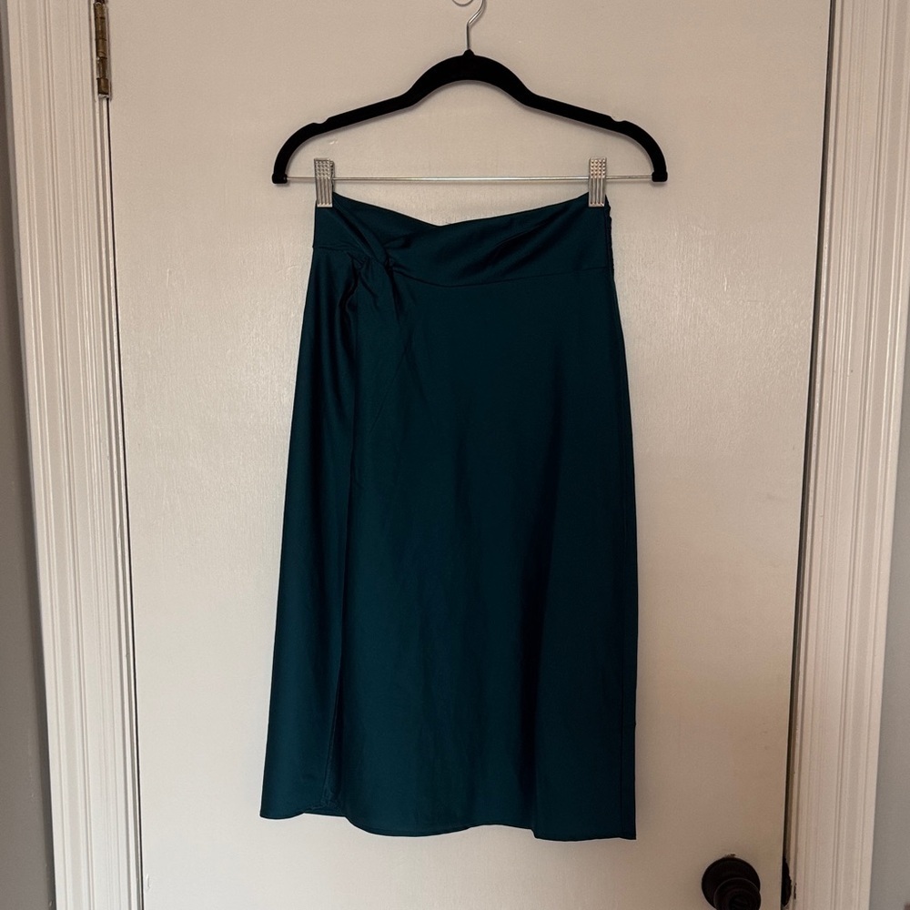 Forever 21- Elegant Teal Women's Skirt size XS
